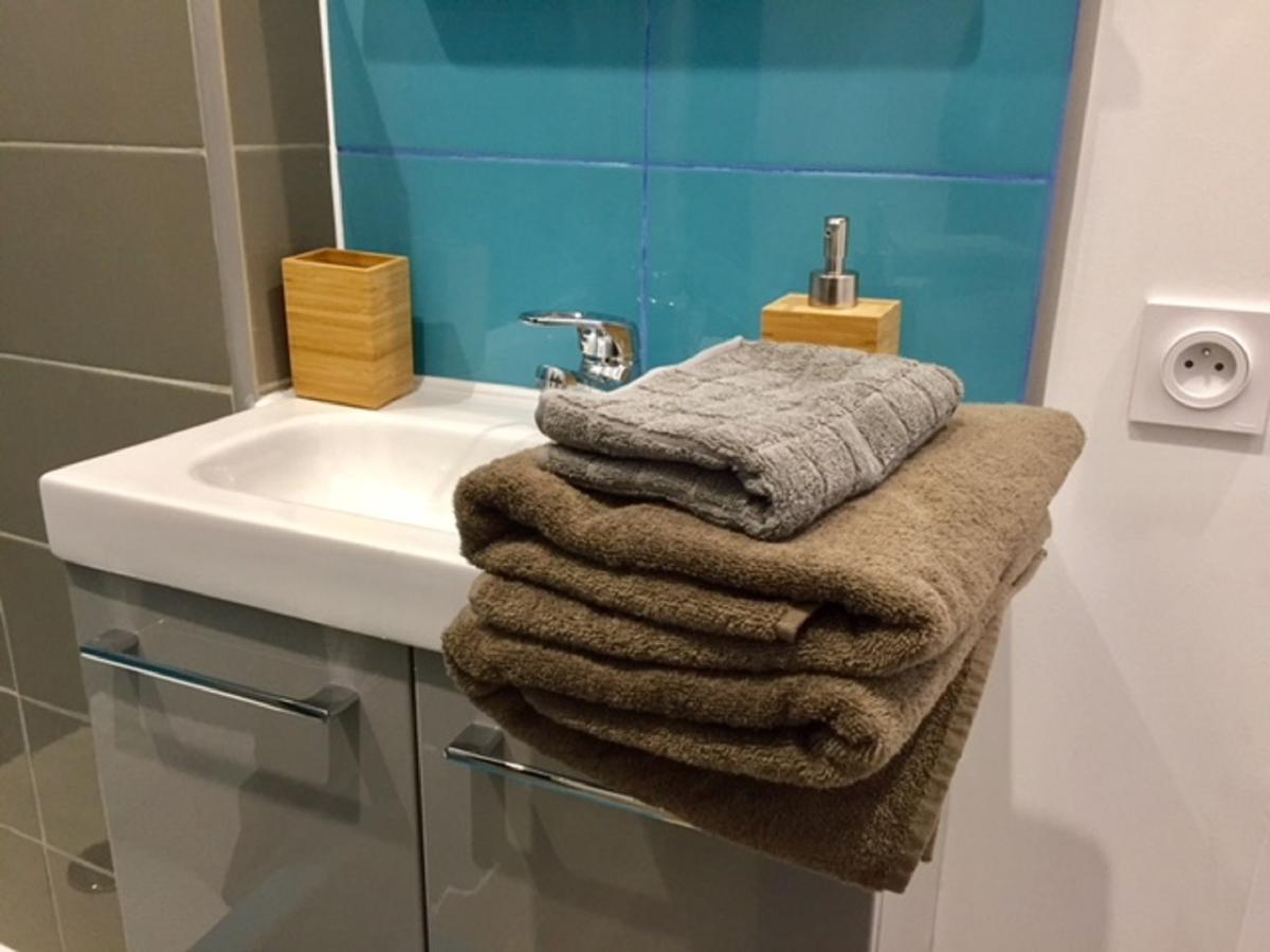 Duplex Bali Hyper Centre Apartment Nantes Luaran gambar