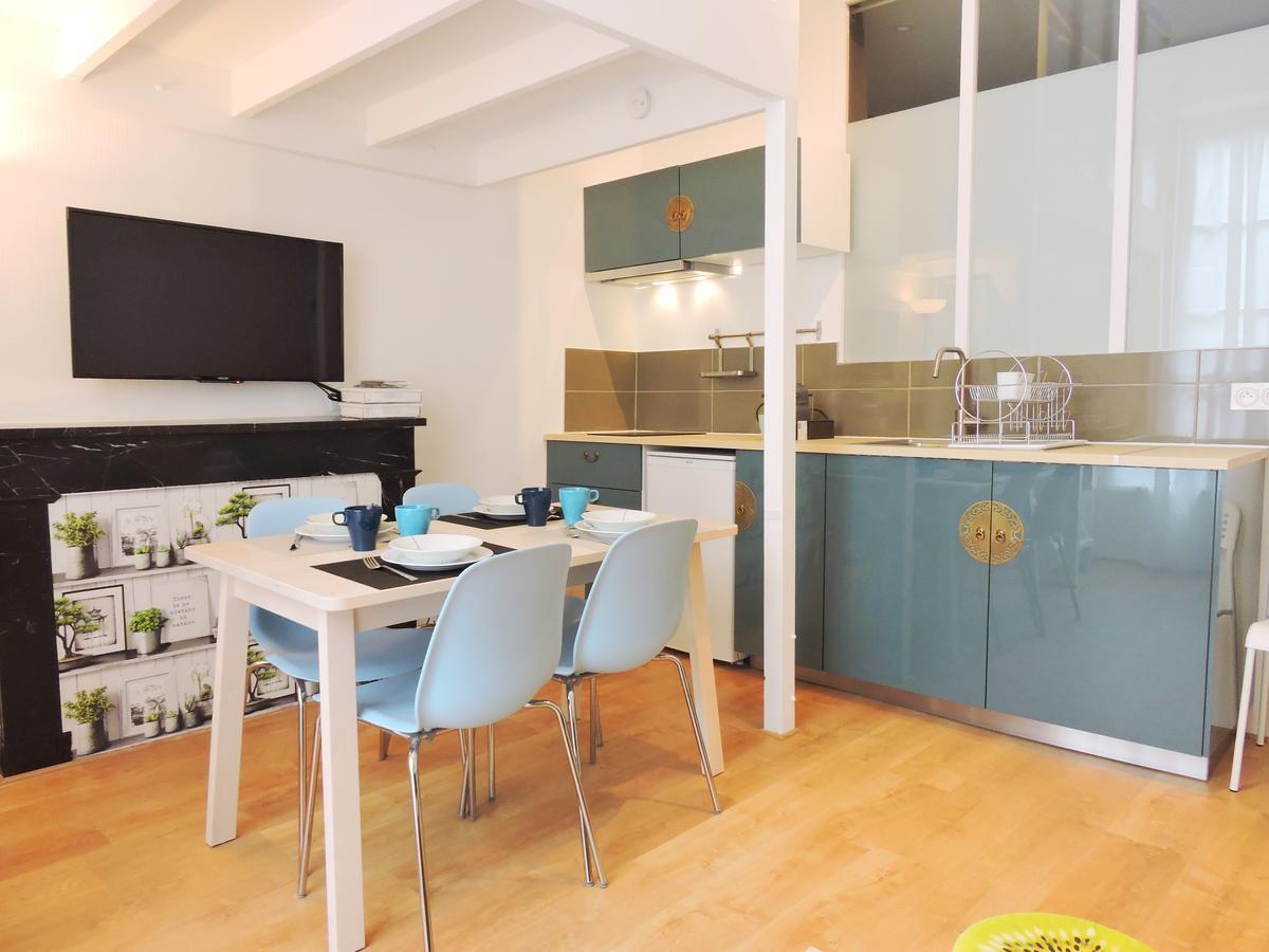 Duplex Bali Hyper Centre Apartment Nantes Luaran gambar