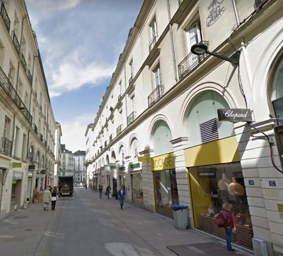 Duplex Bali Hyper Centre Apartment Nantes Luaran gambar